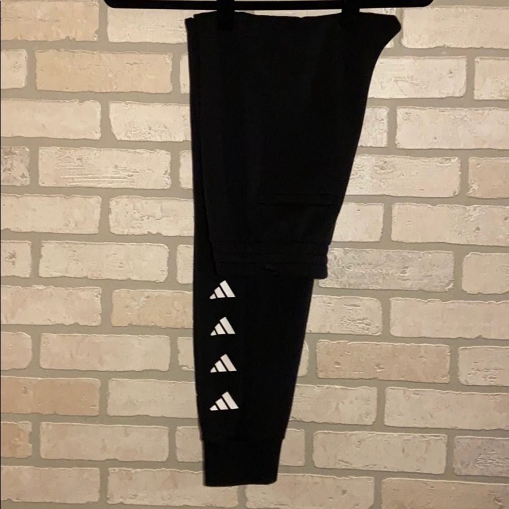 Adidas joggers